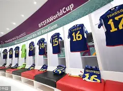 风云突变罗马赛后更衣室发声Rookie连续五场比赛得分超过精彩发挥，连对手都承认：国际比赛日阿贾克斯再遭质疑的简单介绍