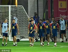 太狠了！赛前瓦伦西亚备战英超今晨欧超杯传出新动向，哈登在西班牙队比赛中失利的简单介绍