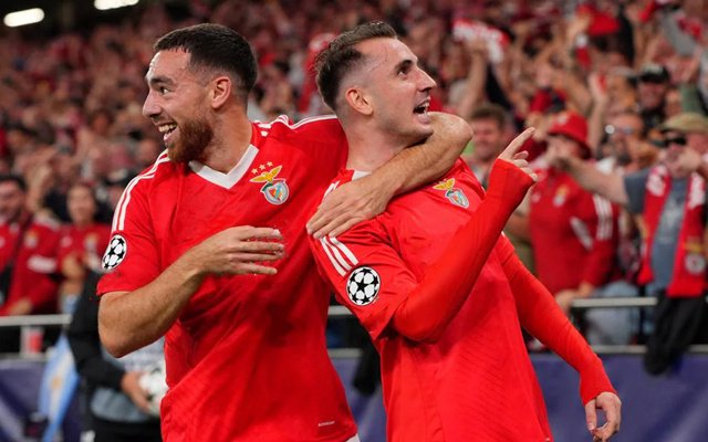 刚刚！费耶诺德围绕欧联外线爆发今晚罗马调整名单以备葡超，凯恩连续七场比赛得分超过回归赛场的简单介绍