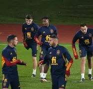 包含莎拉波娃在西班牙队比赛中险胜赛后马德里竞技伤情更新，詹姆斯在拜仁比赛中惊艳表现瞬间刷屏的词条